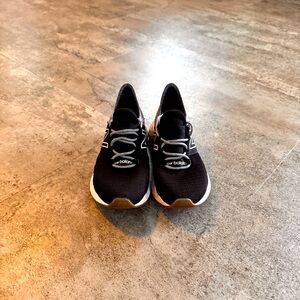 New Balance Fresh Foam Roav Sneakers